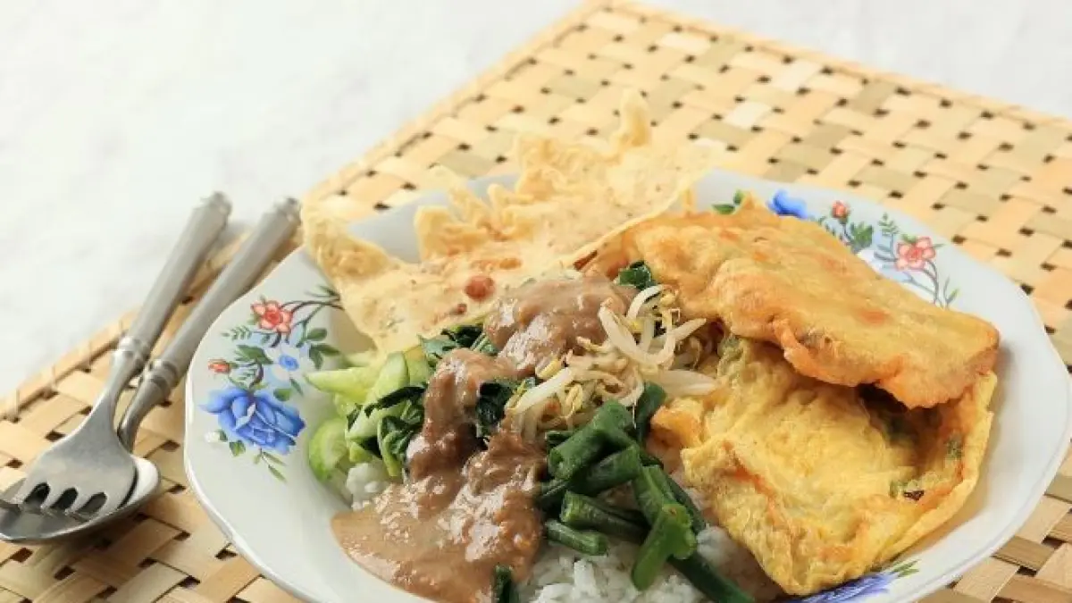 Nasi Pecel Legendaris