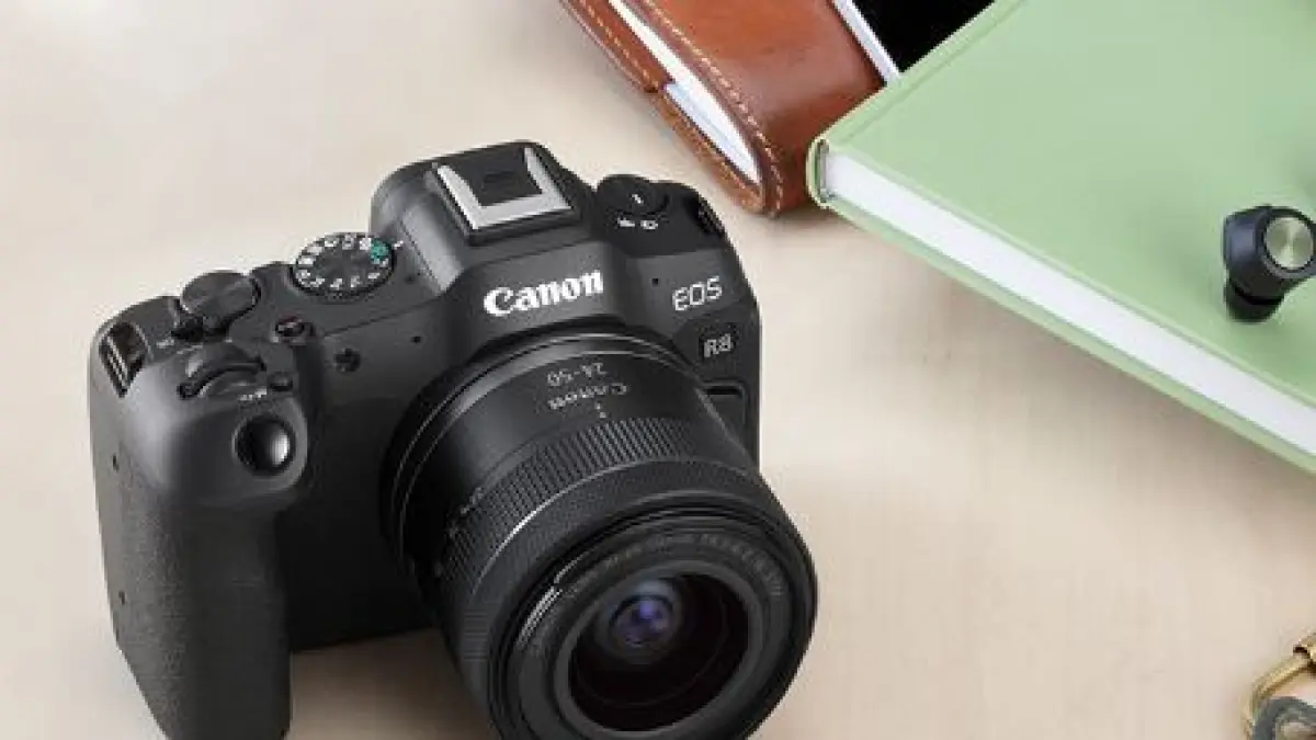Canon EOS R8