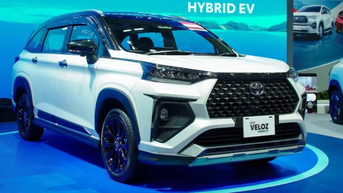 BYD M6 DM-i siap lawan Toyota Veloz Hybrid di kelas MPV Rp300 Jutaan