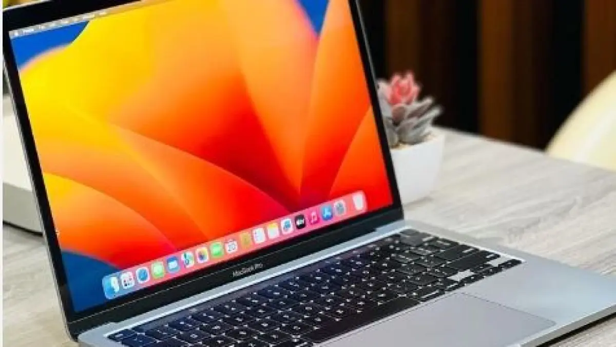 MacBook M1