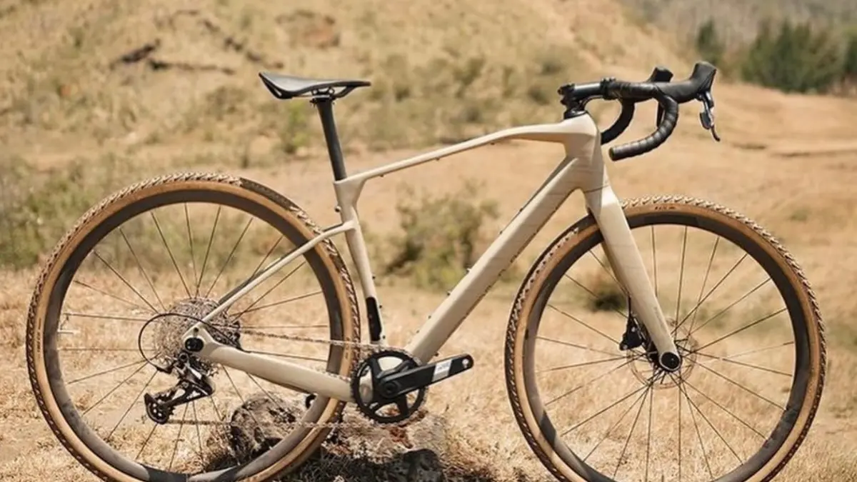 Polygon Tambora G7 jadi salah satu sepeda gravel unggul di kelasnya. (RODALINK)