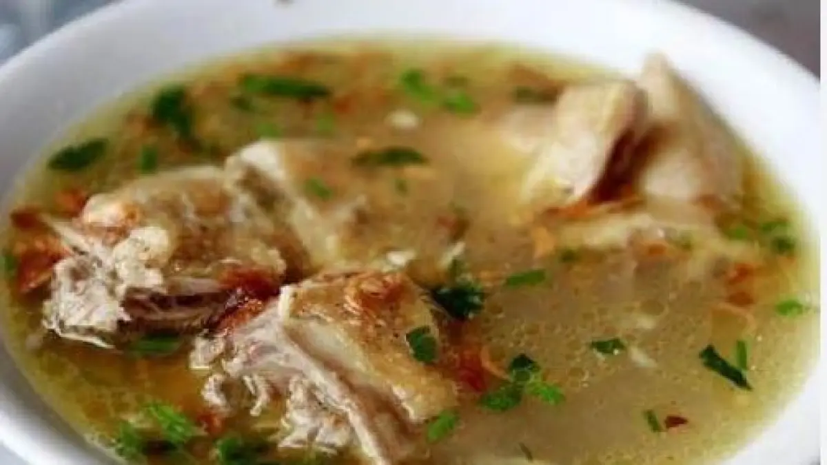 Sop Ayam Pak Min Klaten