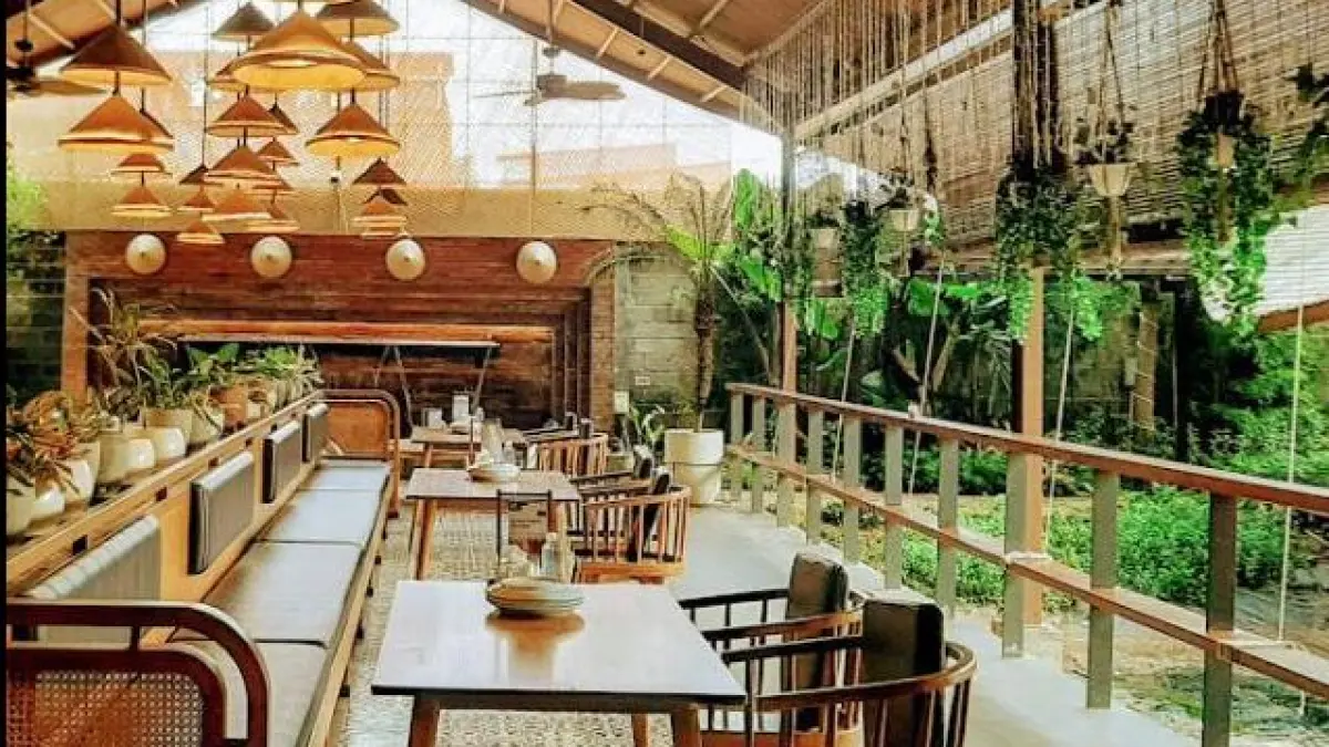 VIRAL: Kafe hits di Madiun bernuansa alam, cocok untuk santai dengan hawa sejuk. 
