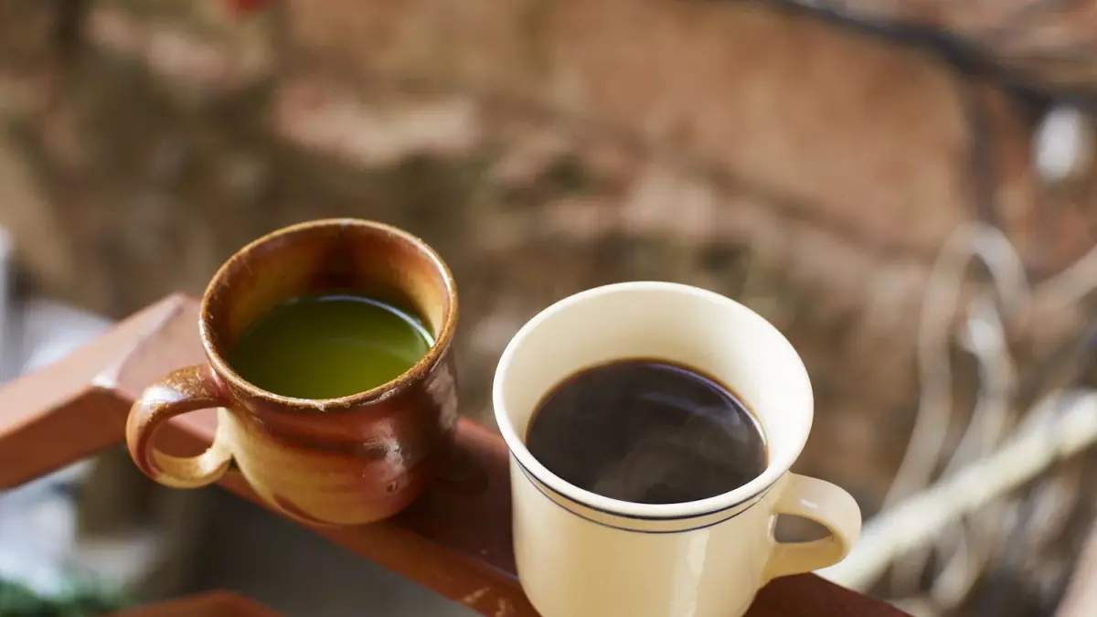 Visualisasi Secangkir Matcha dan Kopi (Pinterest)