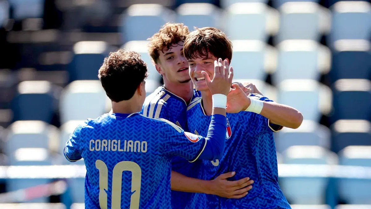 Thomas Corigliano pemain muda Juventus membawa Italia U17 ke final Euro U17 2026.