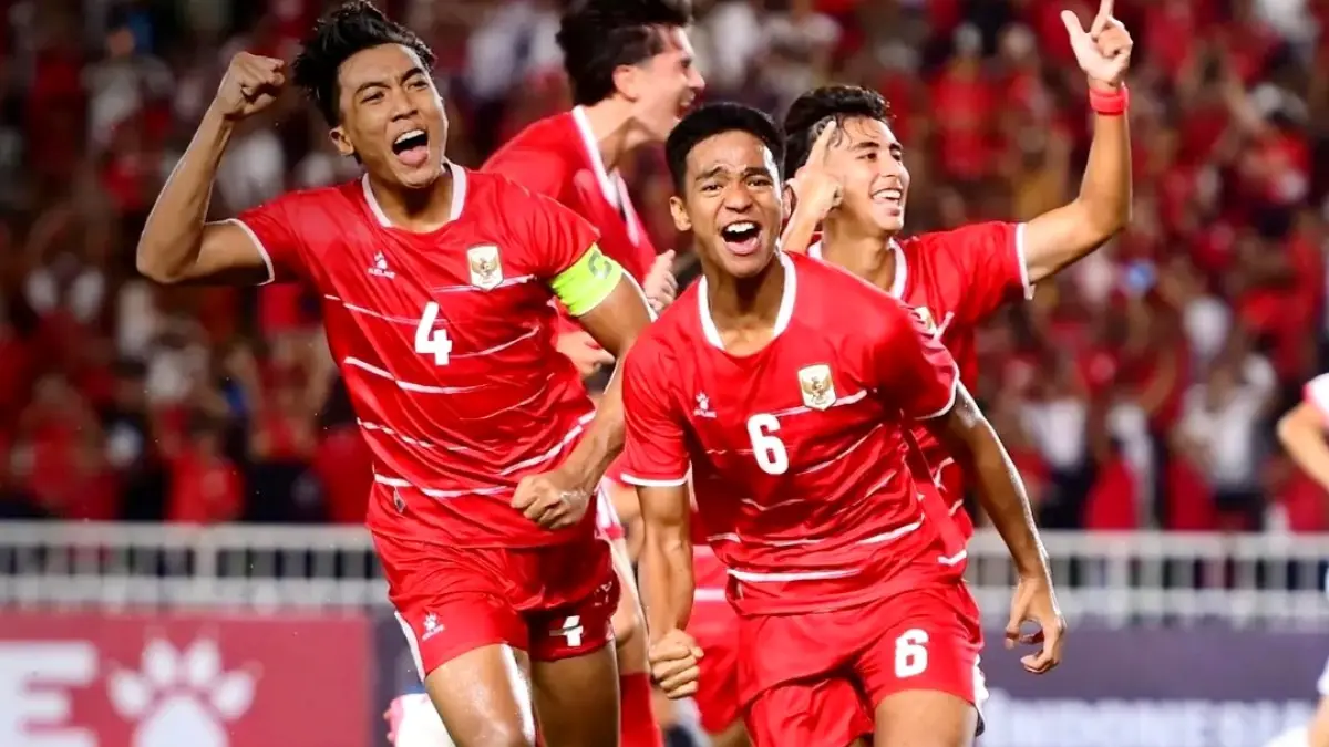GOL PENENTU: Evandra Florasta meluapkan kegembiraannya usai berhasil mencetak gol kemenangan Indonesia atas Vietnam, Minggu (7/6) malam. (IG @aseanboyschampionship)
