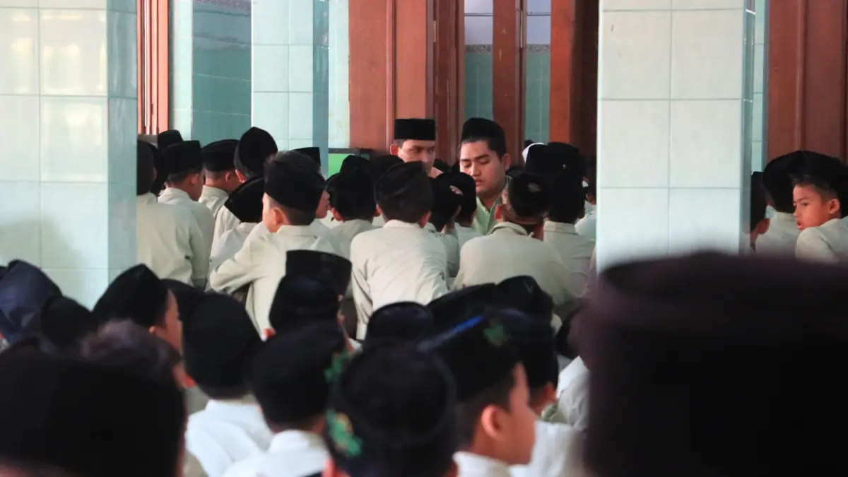 PENDIDIKAN: Santri mendapatkan pembelajaran agama dan pendidikan formal di ponpes. (DOKUMEN RADAR MADIUN)