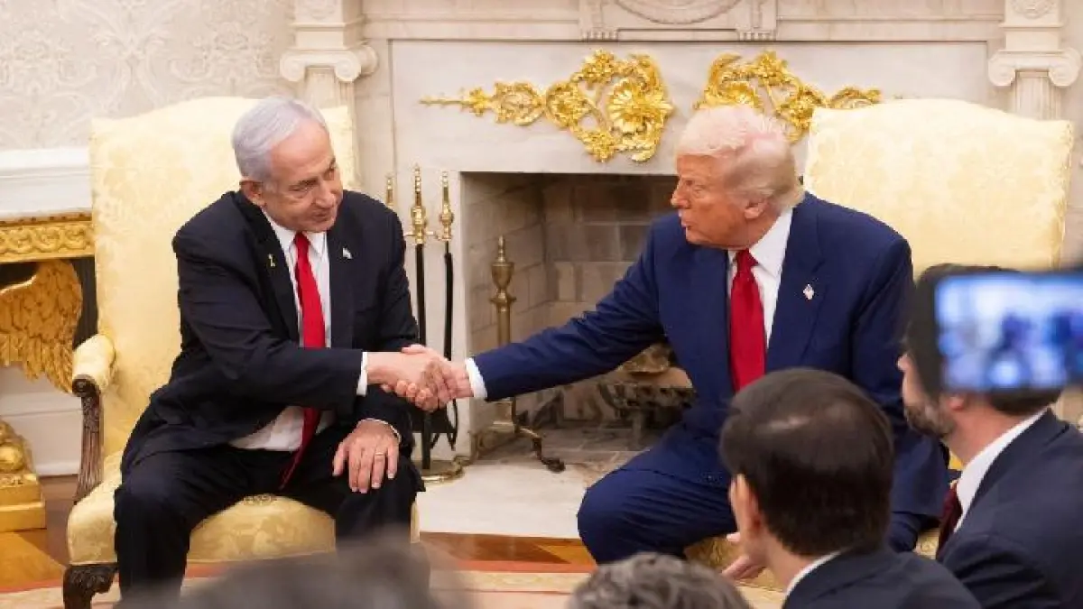 Pertemuan Perdana Menteri Israel Benjamin Netanyahu dan Presiden Amerika Serikat Donald Trump di Gedung Putih (www.tempo.co)