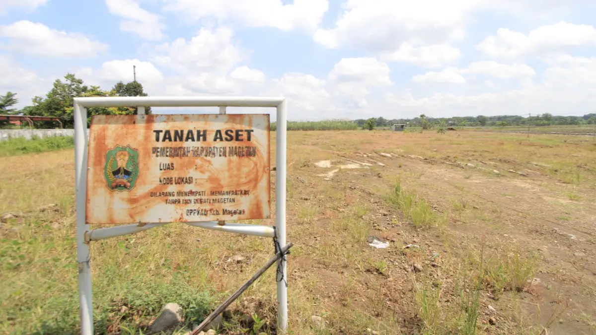 SIAP DIBANGUN: Lahan seluas 6,7 hektare di Kelurahan Manisrejo, Kecamatan Karangrejo, disiapkan sebagai lokasi pembangunan Sekolah Rakyat Magetan. AJI PUTRA/JAWA POS RADAR MAGETAN