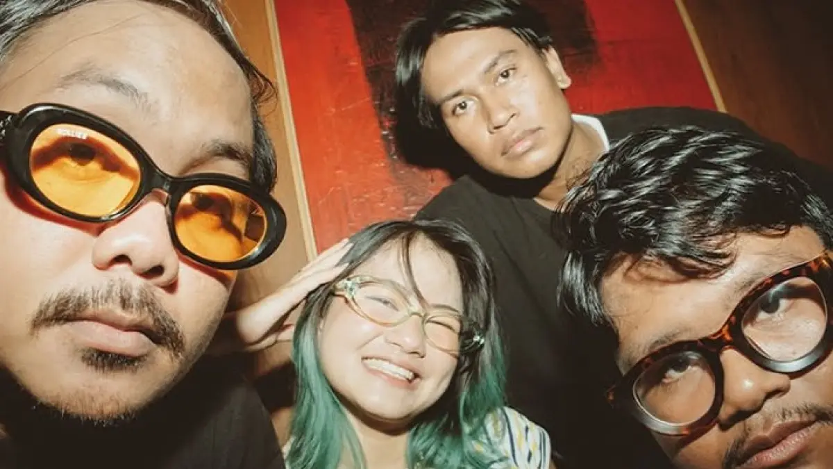 Band Cherrywise.