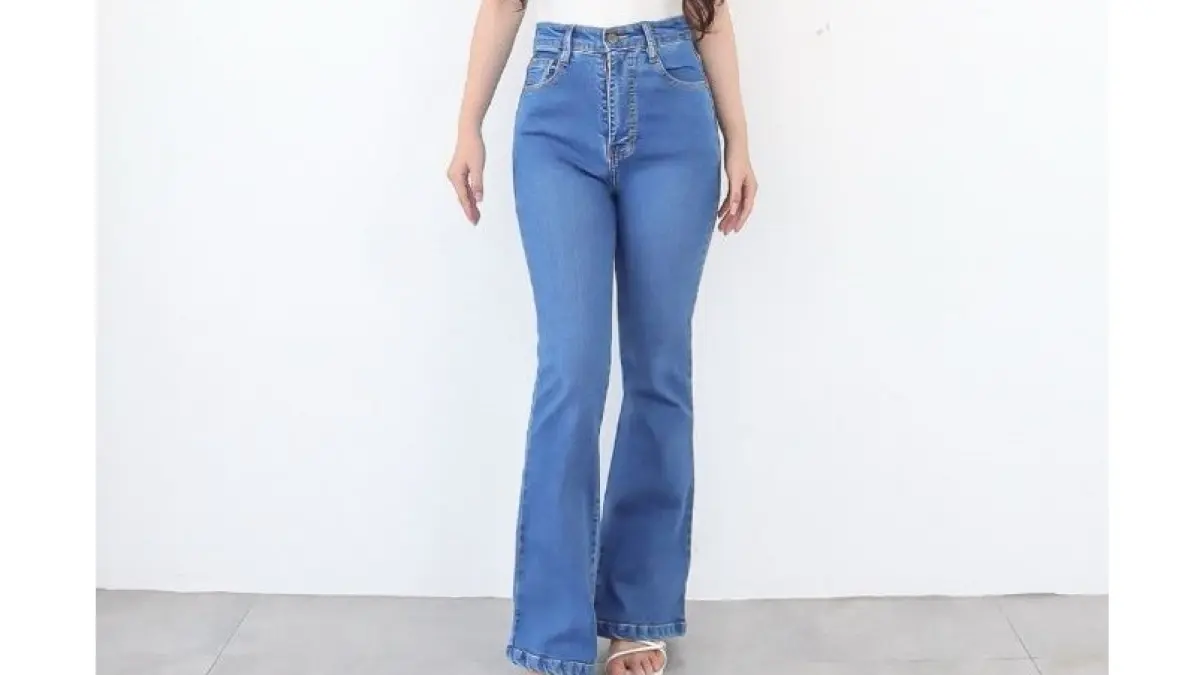 Ilustrasi rekomendasi celana jeans cutbray wanita.