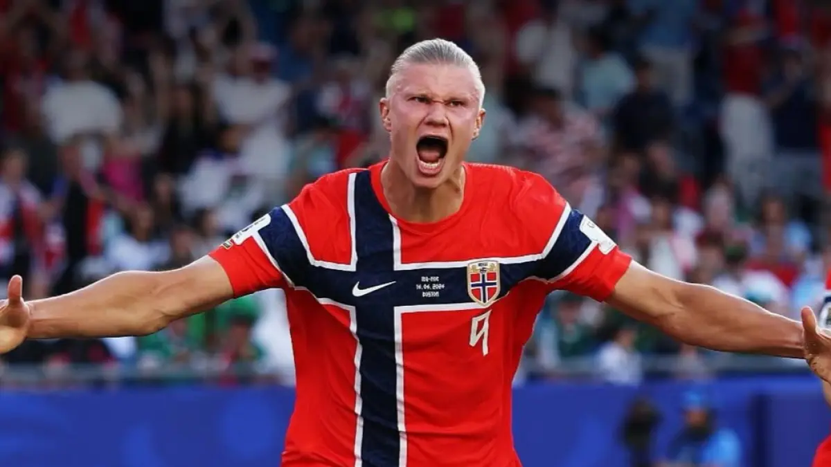Erling Haaland cetak brace dini hari tadi. (FIFA)