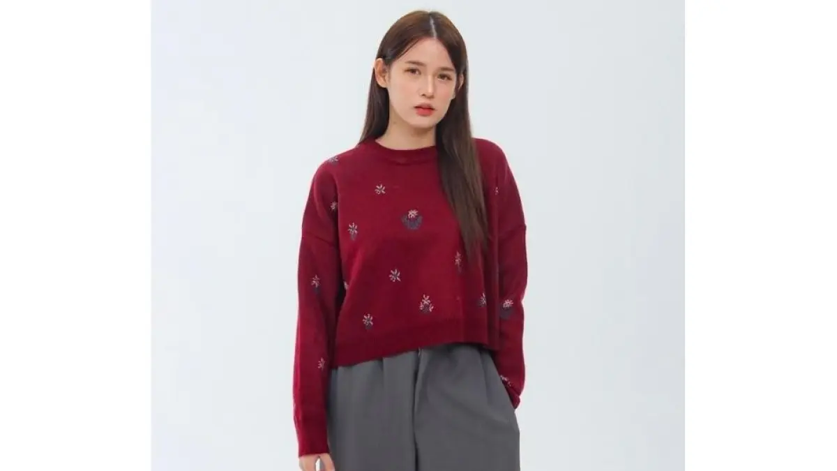 Ilustrasi rekomendasi sweater wanita.
