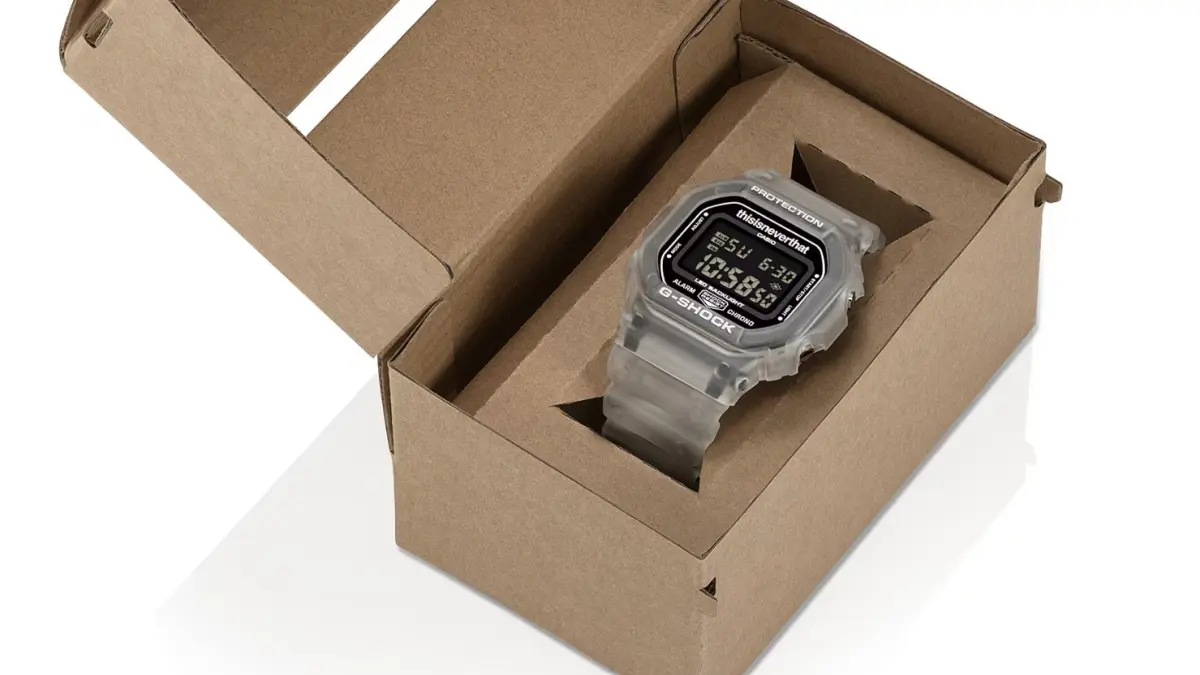 Tampilan jam tangan Casio G-SHOCK kolaborasi dengan THISISNEVERTHAT. (NOTEBOOK CHECK)