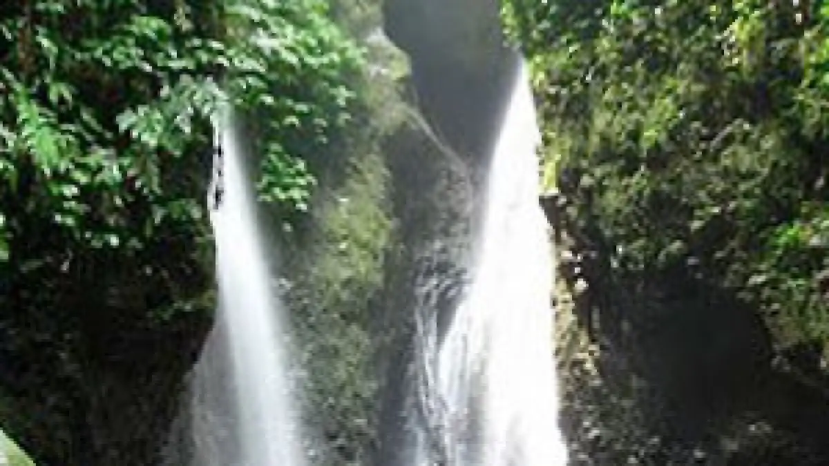 Air Terjun Seweru (website indonesia-tourism.com)