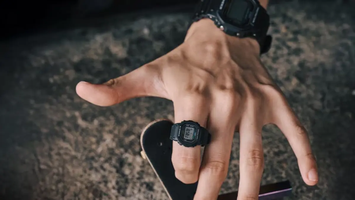 Casio G-SHOCK Nano, cincin menyerupai jam tangan dengan fungsional yang sama seperti jam tangan. (CASIO)