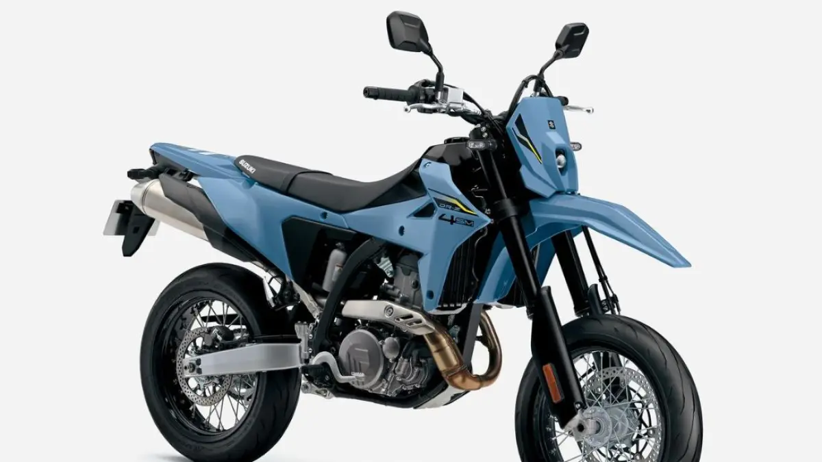 Motor trail Suzuki DR-Z4SM versi 2026 meluncur dengan sejumlah pembaruan.