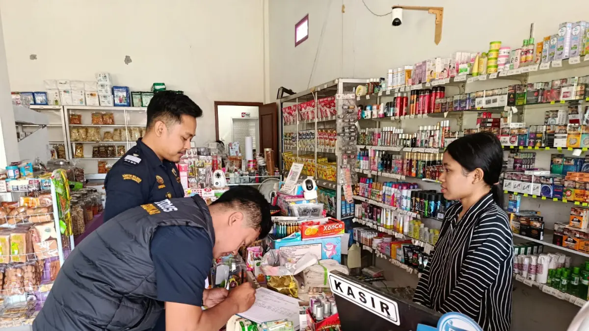 Bea Cukai Madiun memantau Harga Transaksi Pasar (HTP) hasil tembakau dan edukasi pencegahan rokok ilegal di lima kecamatan.