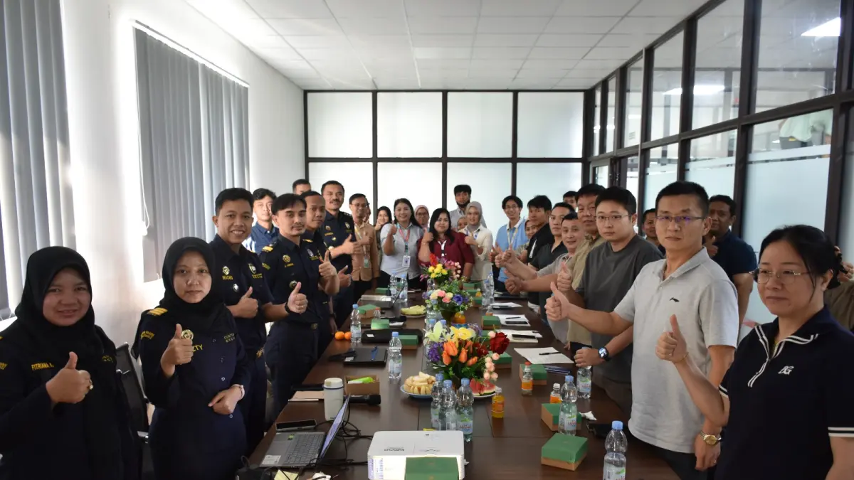 Dorong kepatuhan aturan kepabeanan, Bea Cukai Madiun menggelar refreshment dengan empat perusahaan baru di kawasan berikat.