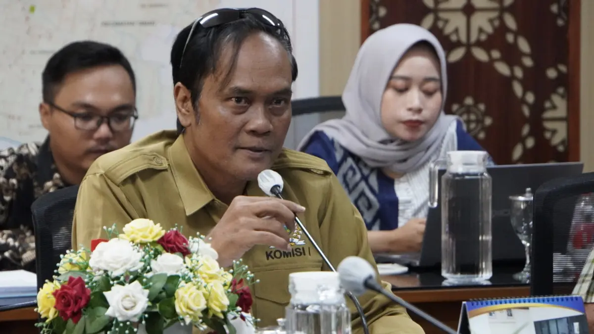 Ketua Komisi I DPRD Kota Madiun Didik Yulianto meminta Dinas Pendidikan Kota Madiun dan Cabang Dinas Pendidikan (Cabdindik) Jawa Timur Wilayah Madiun memberikan penjelasan terbuka terkait mekanisme pelaksanaan TKA susulan.
