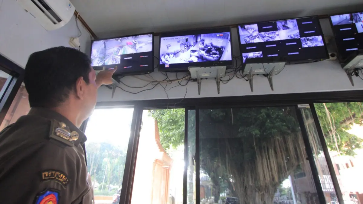 Pemkab Magetan mengevaluasi sistem keamanan di lingkungan pusat pemerintahan setelah kasus pencurian tujuh laptop. AJI PUTRA/RADAR MAGETAN