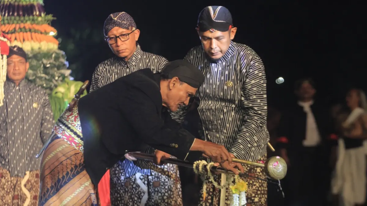 Pemkab Magetan menggelar puncak Joyo Jayaning Nuswantara ke-6 di Alun-Alun Magetan dengan rangkaian ritual budaya dan spiritual yang terbuka bagi masyarakat. AJI PUTRA/RADAR MAGETAN