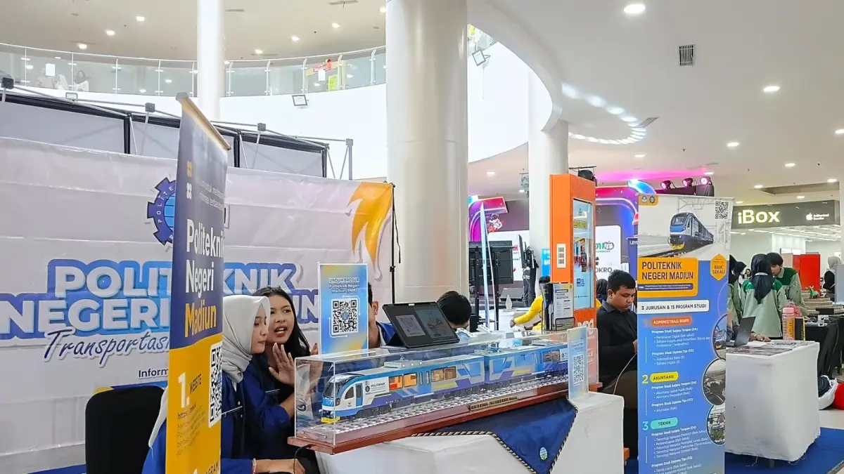 Politeknik Negeri Madiun hadir di Campus Expo Exmud Party 2026.