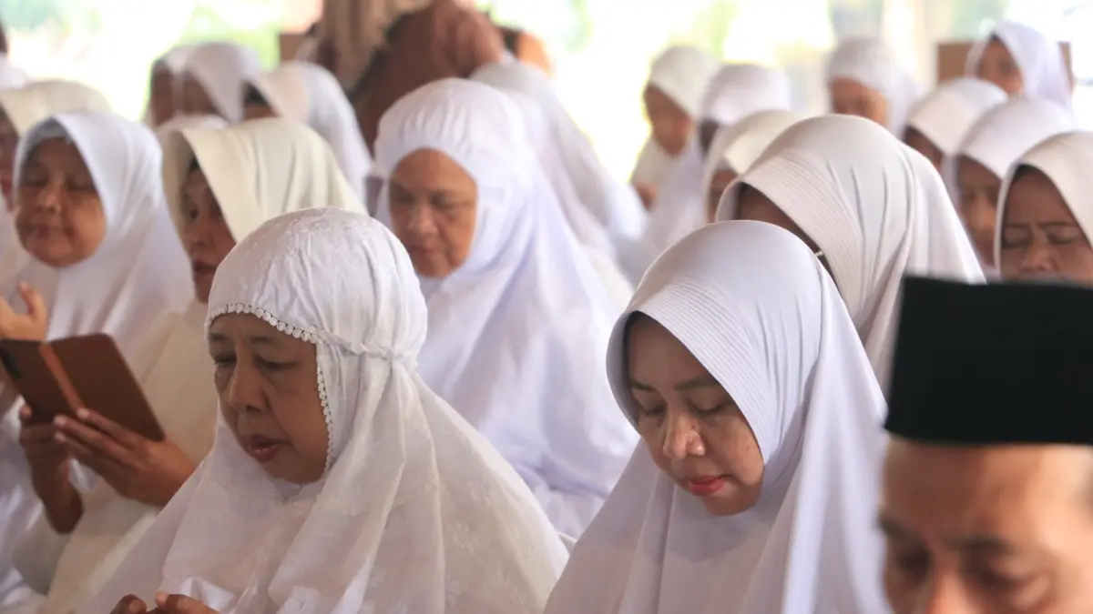 TAMU ALLAH: Ratusan jemaah haji asal Ponorogo saat diberangkatkan ke Tanah Suci. DOK RADAR PONOROGO