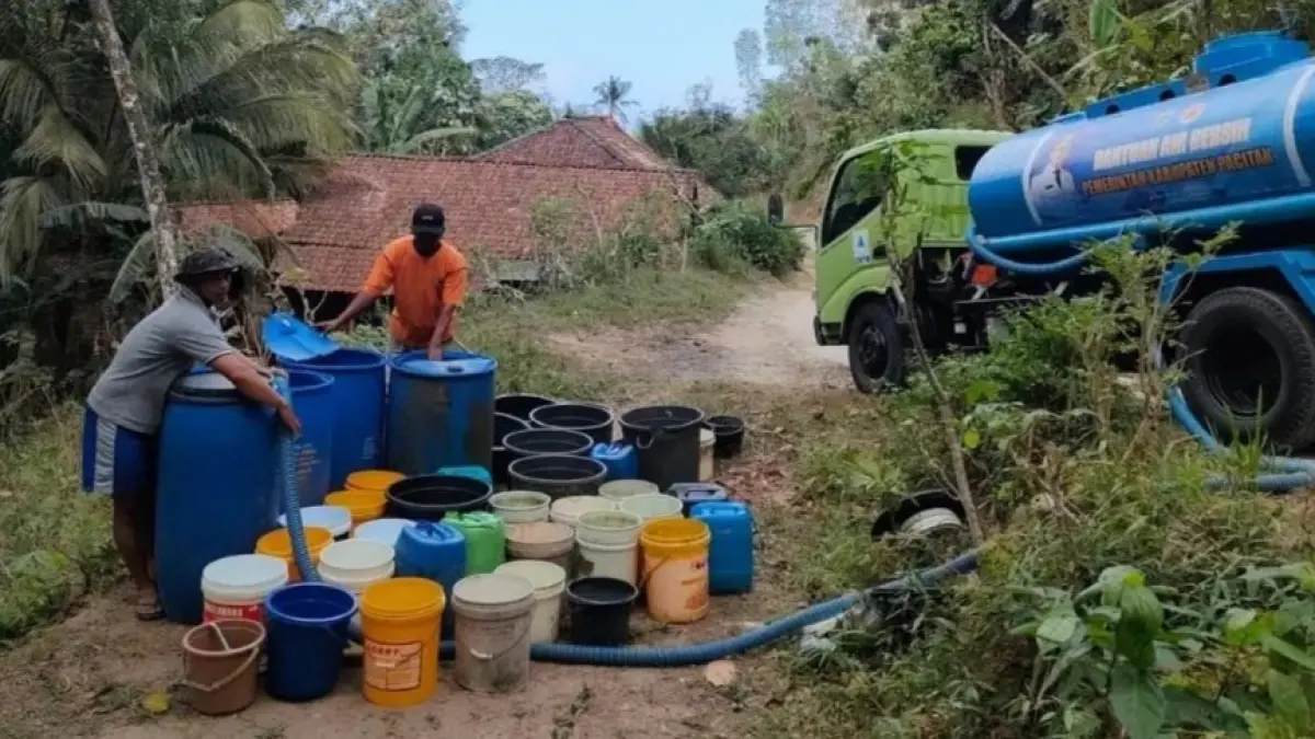 BPBD Pacitan mengoordinasikan distribusi bantuan air bersih agar penyalurannya merata di wilayah yang terdampak kekeringan selama musim kemarau. DOK RADAR PACITAN