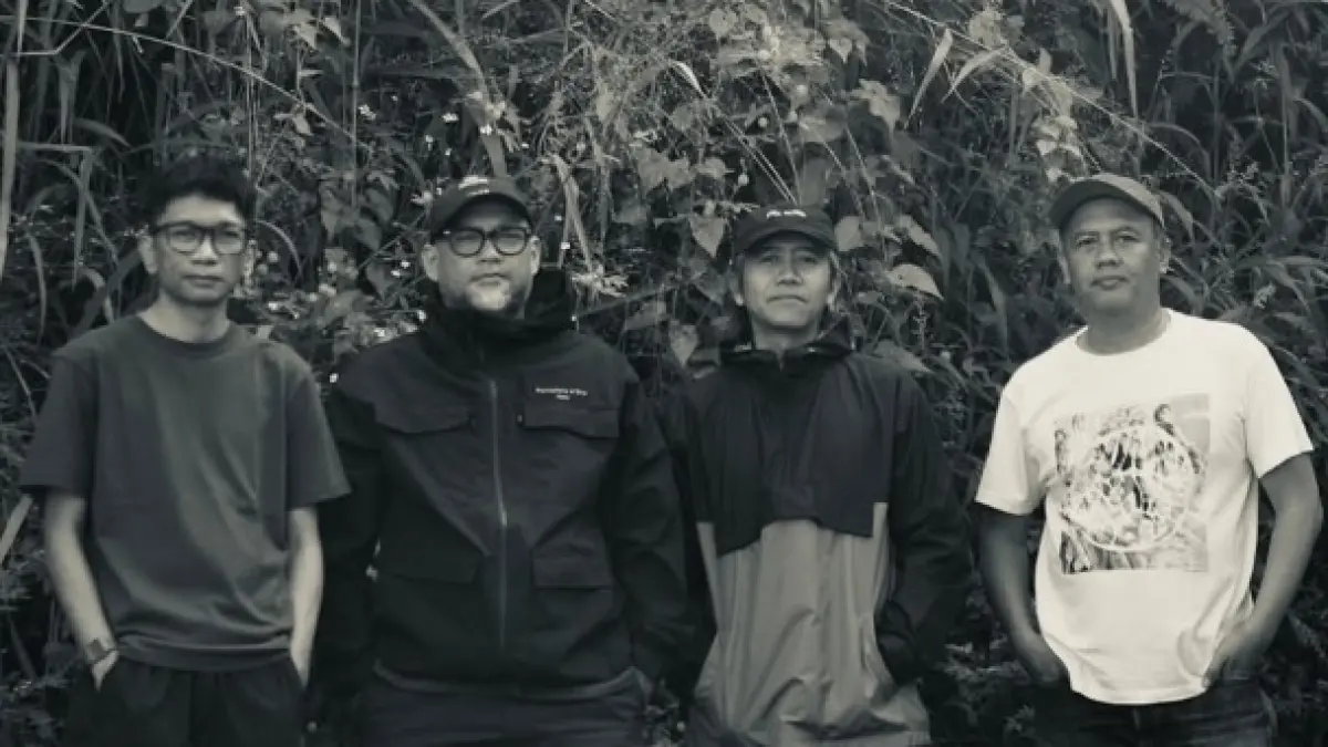 Unit shoegaze asal Bandung, Perfect Angel, resmi mengakhiri masa hiatus panjang selama delapan tahun dengan merilis single terbaru bertajuk Ruang Hampa.