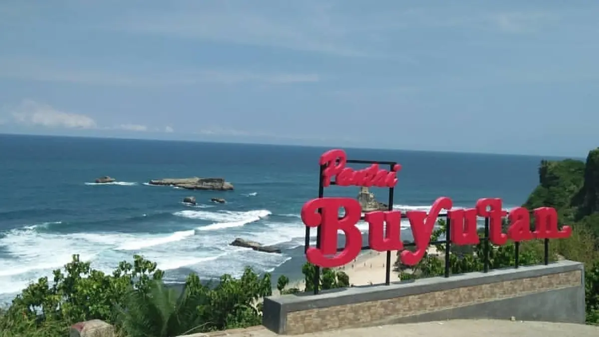 Akses menuju Pantai Buyutan di Kecamatan Donorojo akan ditingkatkan menjadi jalan hotmix. DOK RADAR PACITAN