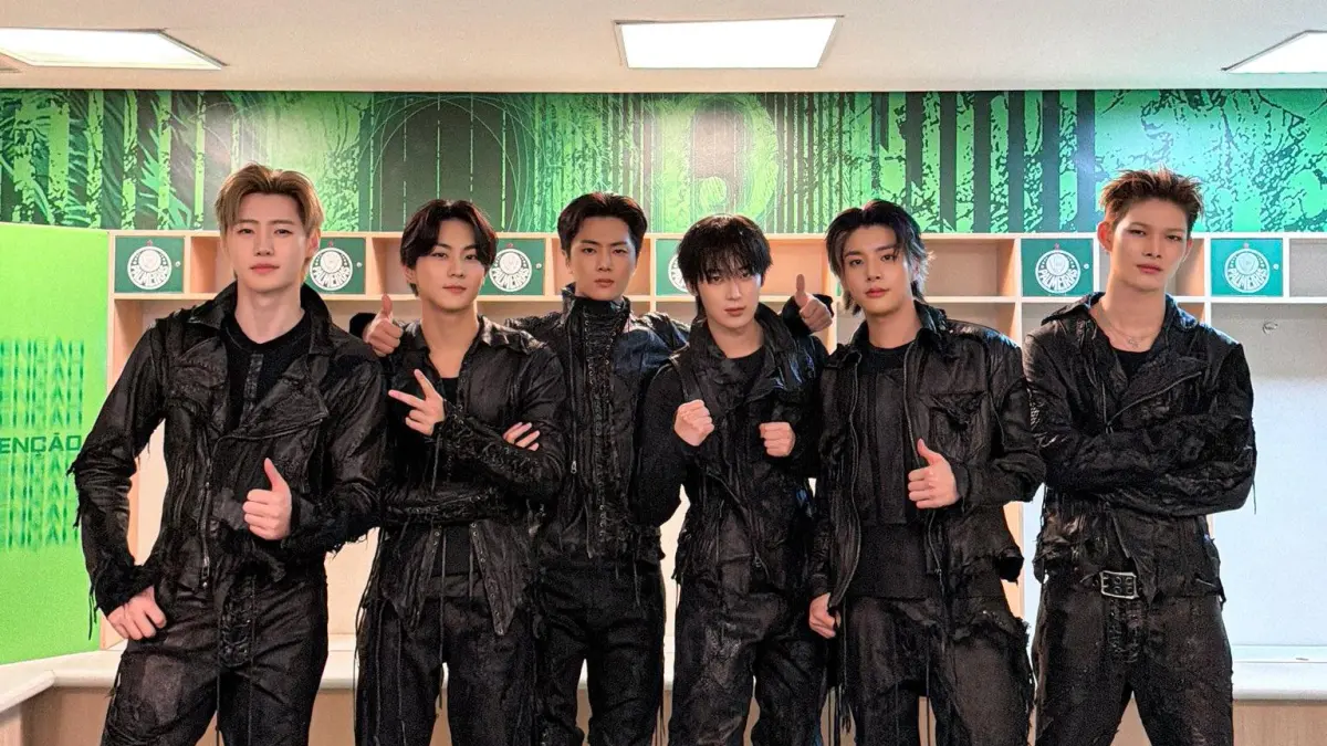 NHYPEN sukses menggelar konser ke-100 di Brasil dengan 41 ribu penonton sekaligus membocorkan comeback album terbaru. (Twitter)