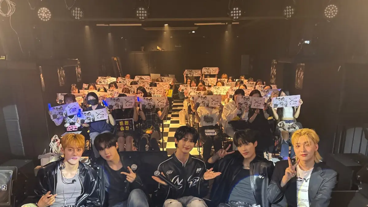 X_ON sukses menggelar fan meeting pra-debut "IGNITE" di Tokyo. (Twitter)