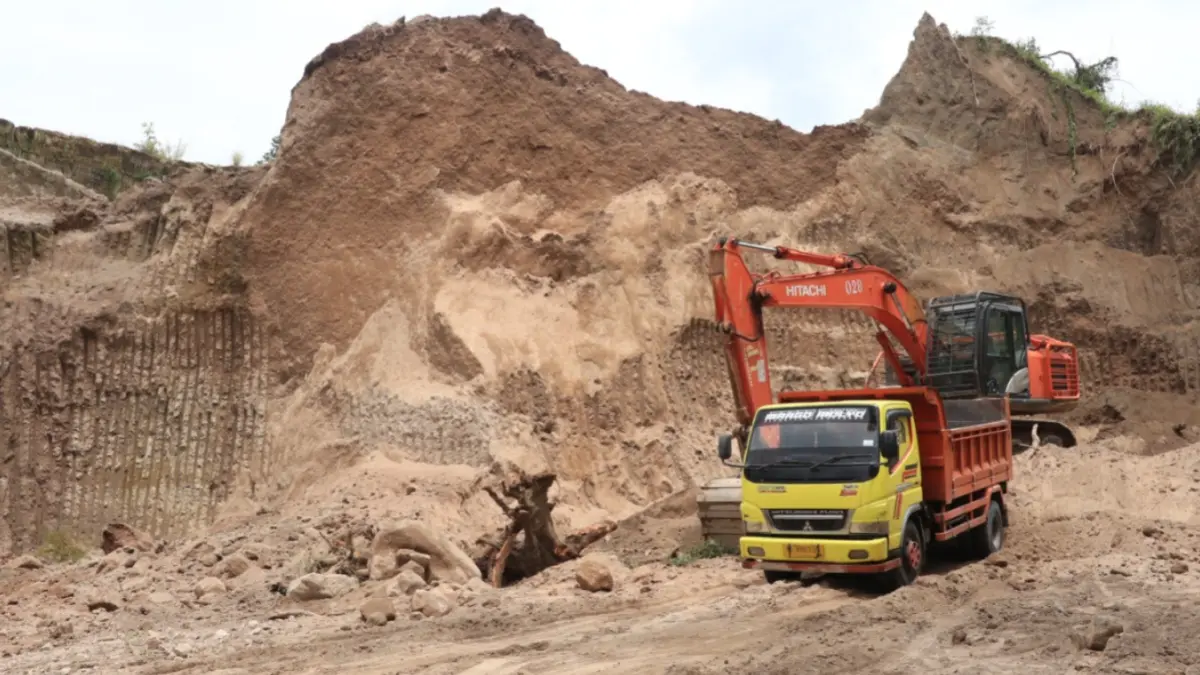 TAMBANG ILEGAL: DPRD Ponorogo mendesak penutupan aktivitas tambang tanpa izin di Kecamatan Ngebel karena dinilai mengancam kelestarian lingkungan, kawasan wisata, dan infrastruktur jalan. DOK RADAR PONOROGO