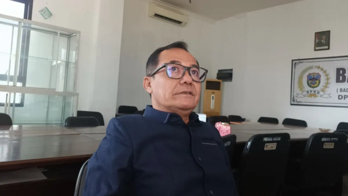 JABATAN KOSONG: DPRD Pacitan meminta pemerintah daerah segera membuka seleksi terbuka untuk mengisi sejumlah jabatan kepala OPD yang hingga kini masih dijabat pelaksana tugas (Plt). NUR CAHYONO/RADAR PACITAN