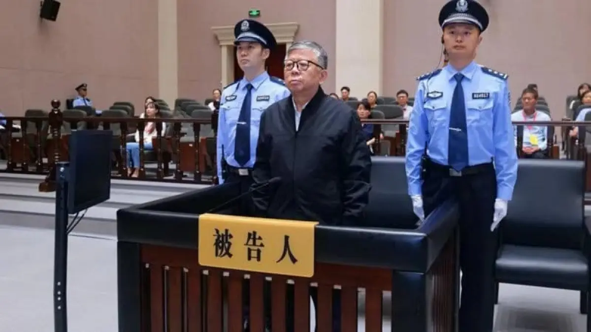 Yang Youlin, seorang mantan pejabat kota di China, yang dijatuhi hukuman mati oleh pengadilan di Changzhou (CCTV)