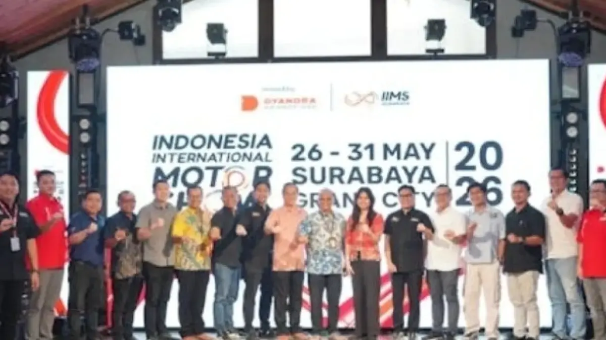 Pameran otomotif Indonesia International Motor Show (IIMS) Surabaya 2026 dipastikan kembali hadir dengan skala lebih besar di Grand City Surabaya pada 26–31 Mei 2026. (Istimewa)