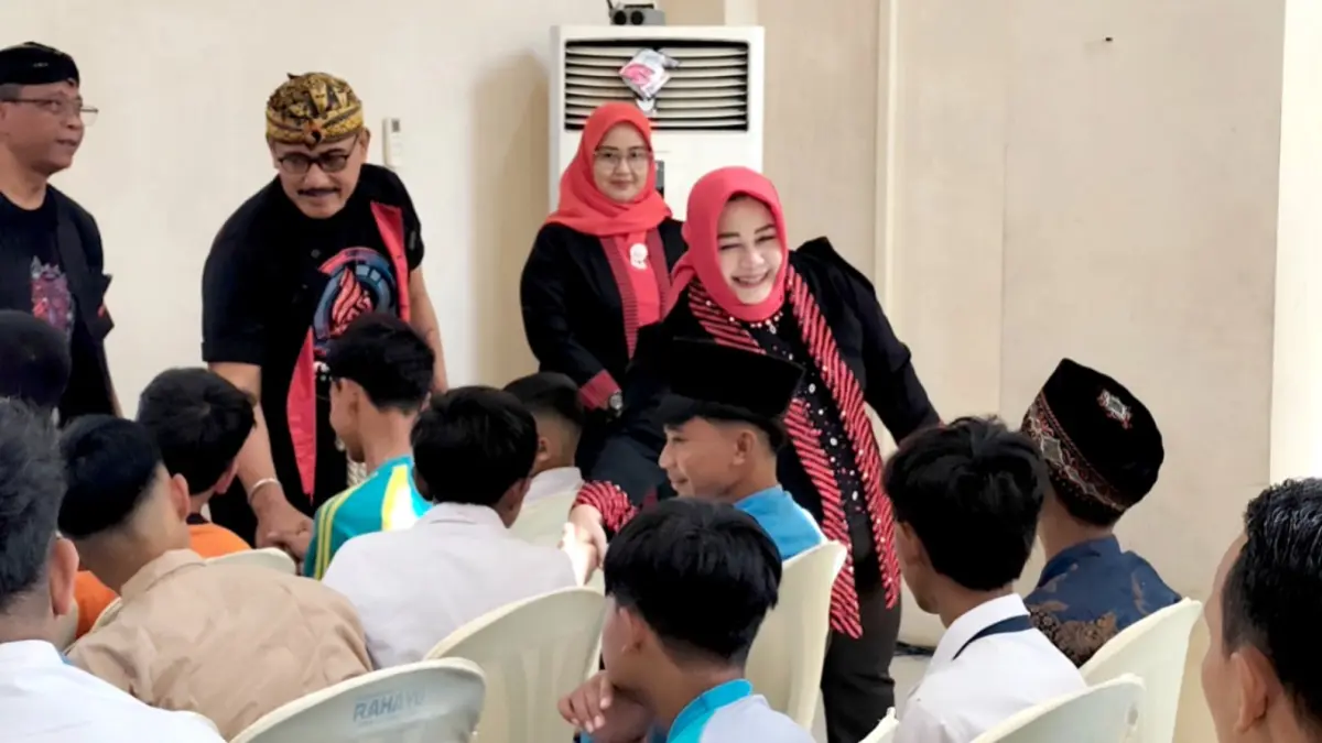 SISWA BARU: Puluhan calon siswa Sekolah Rakyat Ponorogo menjalani pemeriksaan kesehatan sebelum mengikuti pendidikan berasrama. FOTO: PROKOPIM PEMKAB PONOROGO