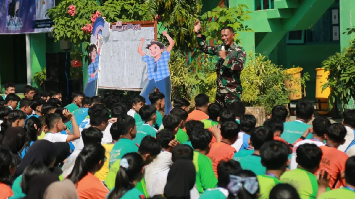 Pelaksanaan MPLS di SMA/SMK wilayah Madiun akan diawasi secara ketat untuk memastikan seluruh kegiatan berlangsung edukatif dan bebas perploncoan. Foto: Dok. Jawa Pos Radar Madiun.