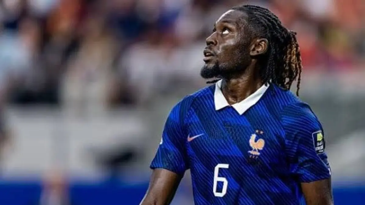 Manu Koné gelandang bertahan asal Prancis (vietnam.vn)