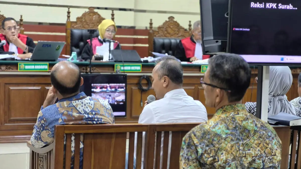 SIDANG BERLANJUT: Sidang dugaan korupsi dan pemerasan dengan terdakwa Wali Kota Madiun nonaktif Maidi kembali menghadirkan saksi yang mengungkap adanya permintaan proyek penunjukan langsung oleh Rochim Ruhdiyanto. FOTO: ISTIMEWA