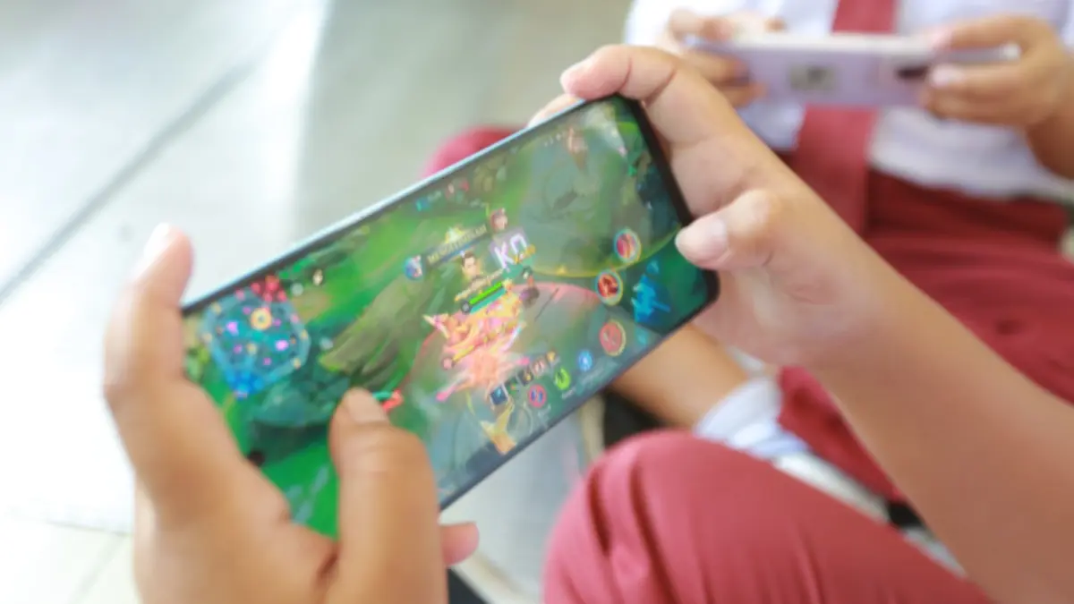 BATASI GAWAI: Pemkot Madiun mendorong lebih banyak panggung seni bagi anak sebagai upaya mengurangi ketergantungan terhadap gadget sekaligus melestarikan budaya lokal. BAGAS BIMANTARA/RADAR MADIUN