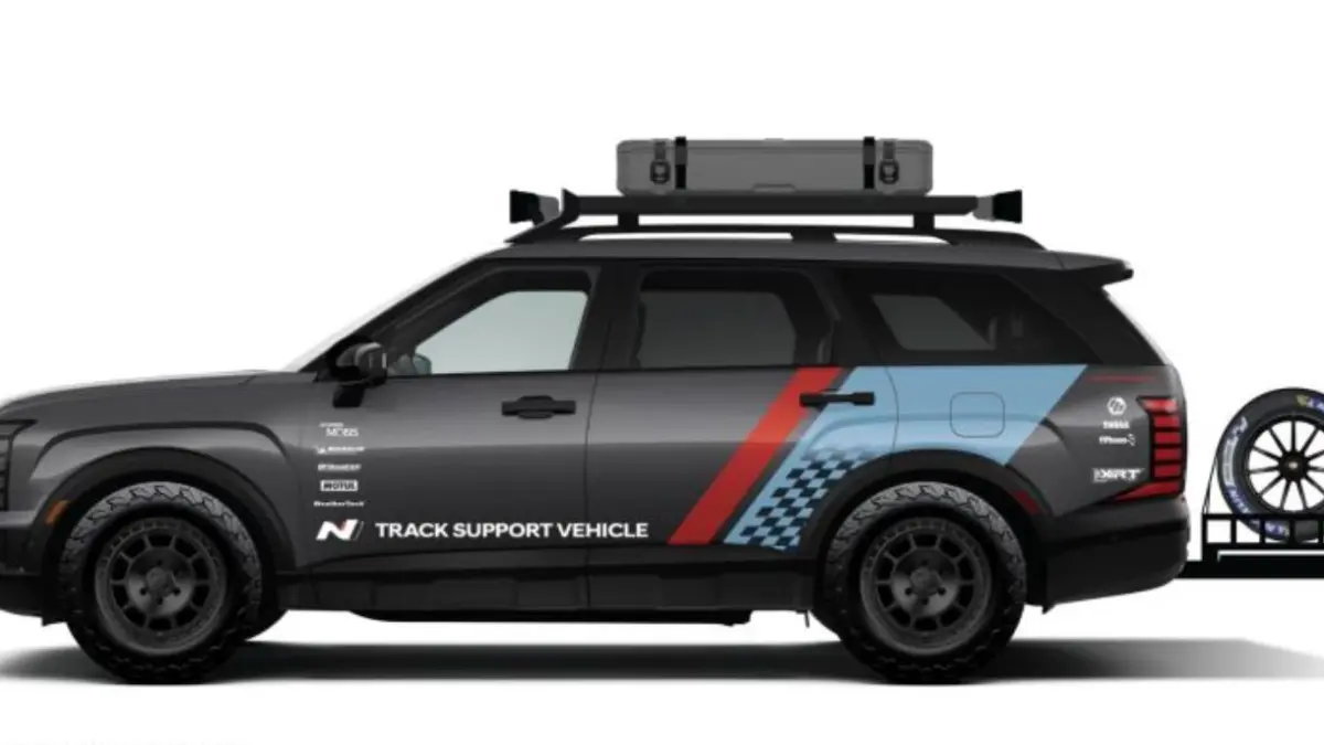 Hyundai memamerkan Palisade XRT Pro N Track Support Vehicle.