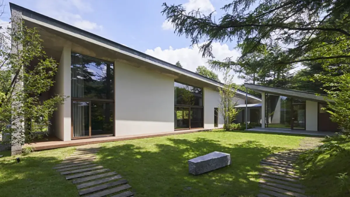 Symbiotic house (BBC)
