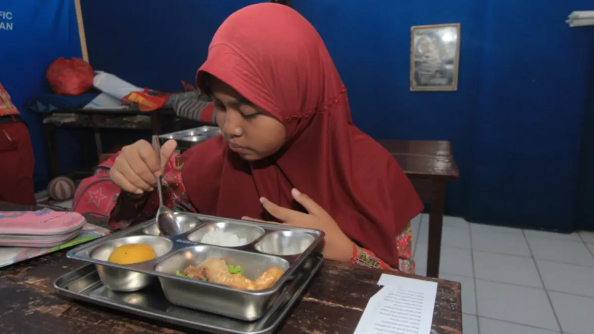 PROGRAM MBG: Pemkab Magetan memastikan pasokan bahan pangan untuk Program Makan Bergizi Gratis tetap terjaga meski Badan Gizi Nasional melakukan penyesuaian biaya operasional. AJI PUTRA/RADAR MAGETAN