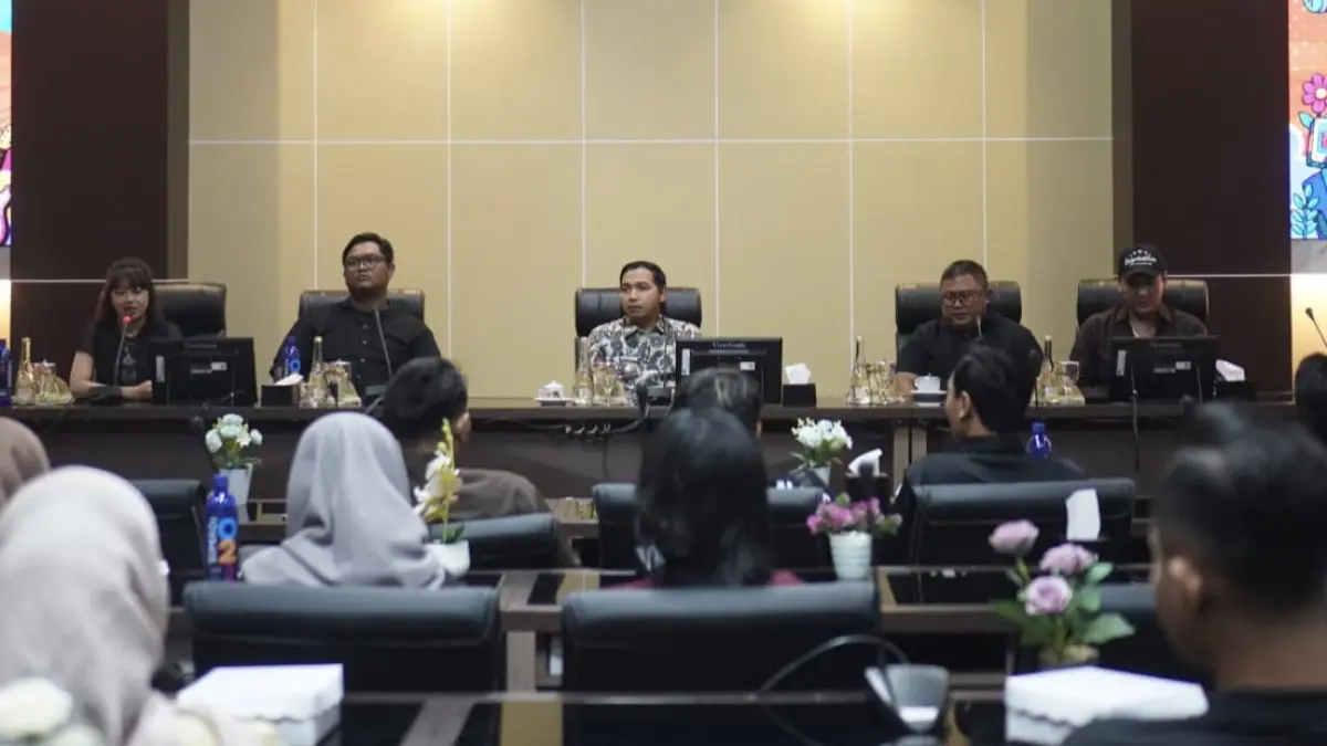 SIAP MENGHIBUR: Grup band Dewa 19 dipastikan menjadi penampil utama Madiun Play Music Festival 2026 di Stadion Wilis. 