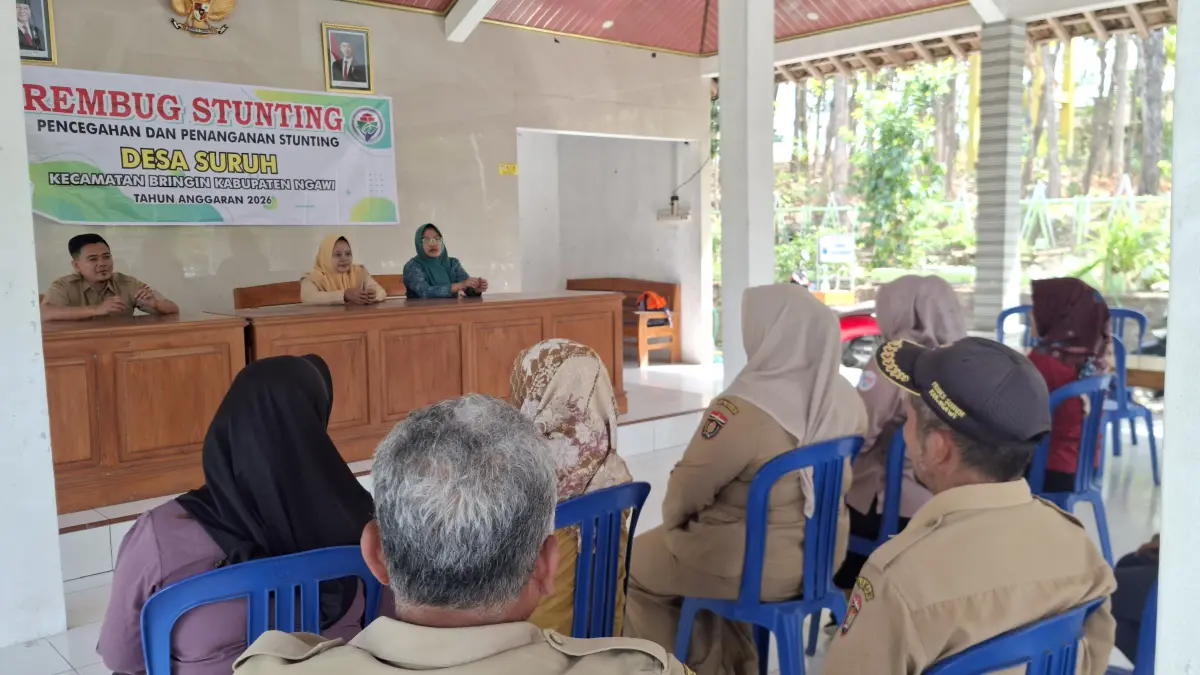 Kegiatan Rembug Stunting melibatkan warga, kader, dan sejumlah lembaga, demi penanganan stunting yang lebih efektif.