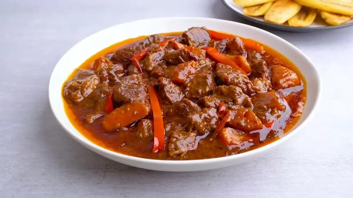 Mechado adalah semur daging khas Filipina dengan kuah tomat gurih dan daging super empuk. 