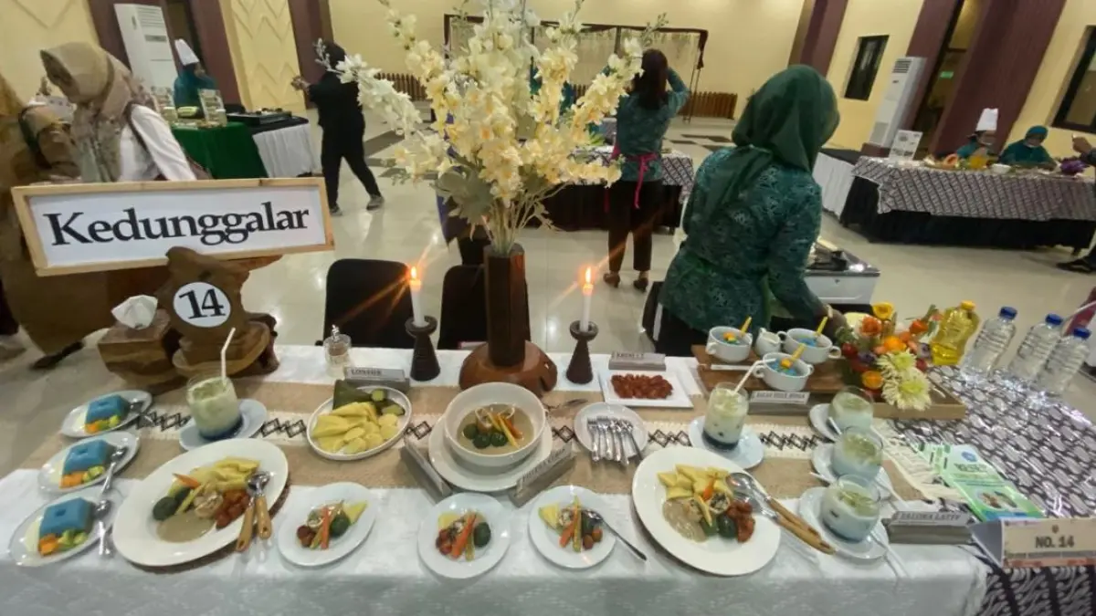 Sajian menu inovatif TP PKK Kedunggalar saat penilaian dalam lomba Cipta Menu B2SA 2026. (TP PKK DESA KEDUNGGALAR)
