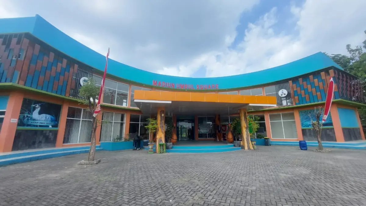 KRONIS: Berbagai persoalan lama yang membelit Madiun Umbul Square dinilai masih menjadi penghambat BUMD tersebut berkontribusi terhadap PAD Kabupaten Madiun. FOTO: JAWA POS RADAR CARUBAN